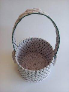 Cestinho artesanal em licra R1